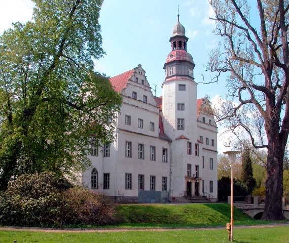 Pałac Lindenau Wikimedia (Jörg Blobelt)