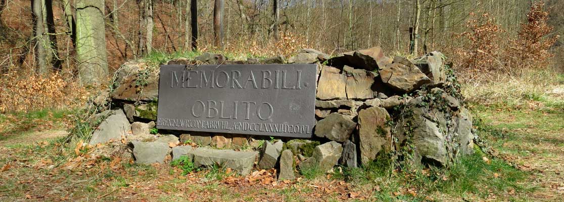 Brühl-Denkmal im Tal (Copyright Steffi Hantsche)